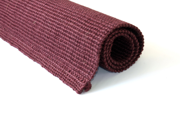 שטיח חבל איכותי במגוון צבעים. במידות  60*90 ס"מ 