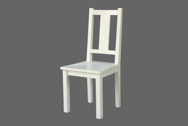 כסא מעץ מלא לפינת אוכל בצבע לבן. מידות 46*46*106 